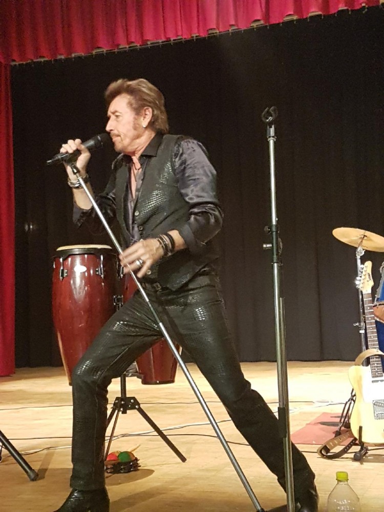 Sosie De Johnny Hallyday Chante En Direct Johnny Rock